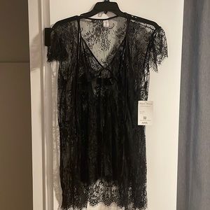 Elegant Moments Lace Set